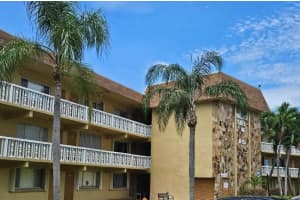 555 Purdy Lane 205, Palm Springs