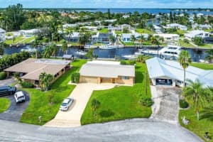 1709 Sw Coxswain Place, Palm City