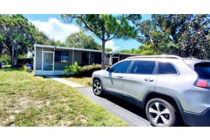 560 7th Place, Vero Beach