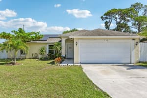 192 Ne Caprona Avenue, Port Saint Lucie