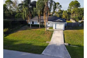 1181 Sw Sarto Lane, Port Saint Lucie