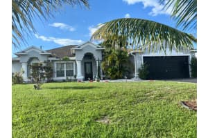 981 Sw Mccomkle Avenue, Port St. Lucie, Fl 34953, Port Saint Lucie