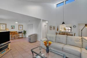 13403 Bedford Mews Court, Wellington