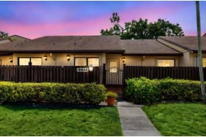 615 Sea Pine Way D, Greenacres