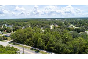 93 Courtland Boulevard, Deltona