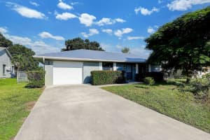 1521 Sw Curry Street, Port Saint Lucie