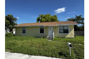 1464 W 32nd Street, Riviera Beach