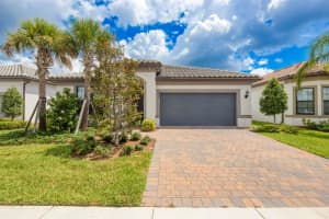833 Se Courances Drive, Port St. Lucie, Fl 34984, Port Saint Lucie