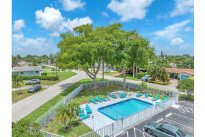 1720 Nw 37th Street 1720-1, Oakland Park