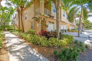 117 Lighthouse B Circle B, Tequesta