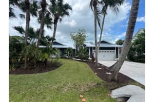 8737 Se Sharon Street, Hobe Sound