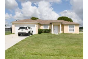 1001 Sw John Maccormack Terrace, Port Saint Lucie