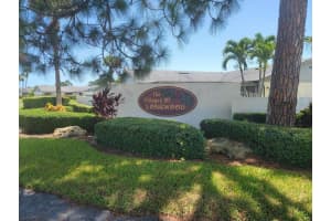 1451 Captains Walk 27 A, Fort Pierce