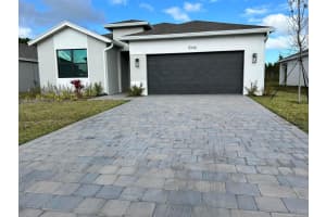 5946 Se Sky Blue Circle, Stuart