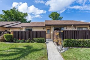 816 Sky Pine Way G, Greenacres