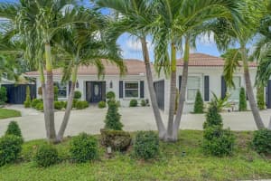 1012 W Camino Real, Boca Raton