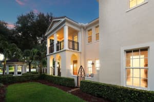8253 Nw 8th Way, Boca Raton