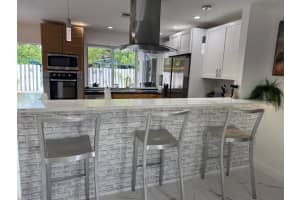 9151 Sunset Strip, Sunrise