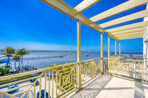 41 Sw Seminole Street 405, Stuart