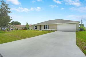 438 Sw Meadow Terrace, Port Saint Lucie