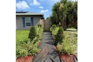 1472 W 29th Street, Riviera Beach