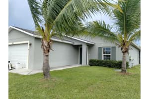 221 Sw Aldoro Place, Port Saint Lucie