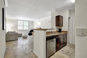 580 S Sapodilla Avenue 105, West Palm Beach