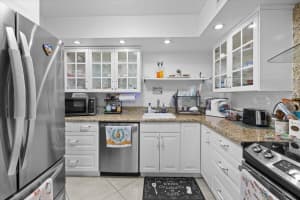 9845 Pineapple Tree Drive 108, Boynton Beach