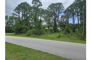 1295 Seabold Road Sw, Palm Bay