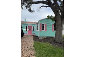 528 N Palmway, Lake Worth Beach