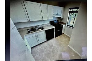 2828 Tennis Club Drive 207, West Palm Beach