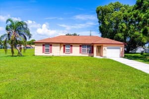 2175 Se Heathwood Circle, Port Saint Lucie
