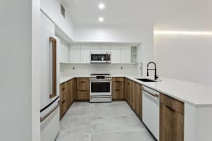 250 Ne 3rd Avenue 1416, Delray Beach