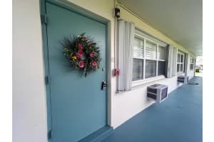 200 Horizons W 111, Boynton Beach