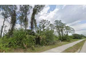 703 E 6th Street, Lehigh Acres