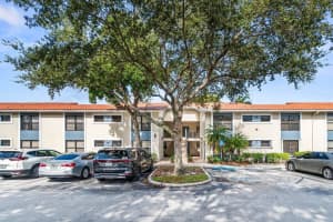 1495 Lake Crystal Drive H, West Palm Beach