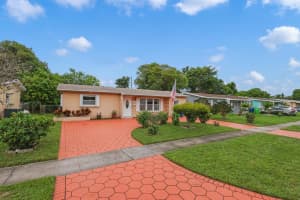 5946 Nw 16th Court, Sunrise