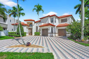 4830 Ne 28 Avenue, Lighthouse Point