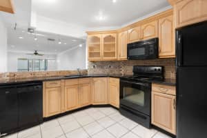 6300 S Falls Cir Drive 213, Lauderhill
