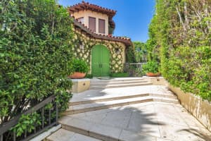 255 Everglade Avenue, Palm Beach