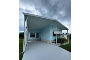 9 San Roberto, Fort Pierce