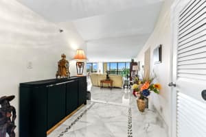 1900 Consulate Place 604, West Palm Beach