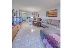2811 Garden Drive S 104, Lake Worth