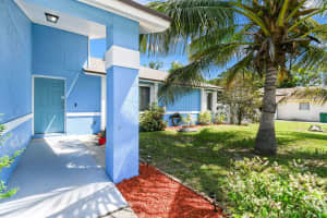 767 Se Chaloupe Avenue, Port Saint Lucie