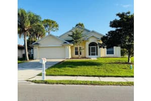 207 Alcantarra Street Nw, Palm Bay