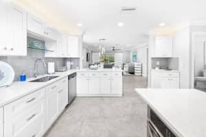 9187 Norte Lago 5b, Boca Raton