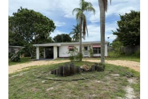 1581 Ne Maureen Court, Jensen Beach