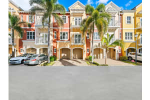 2331 Vintage Drive, Lighthouse Point