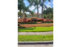 2711 Se 16th Avenue 102, Homestead