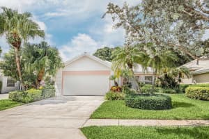 8593 Wakefield Drive, Palm Beach Gardens